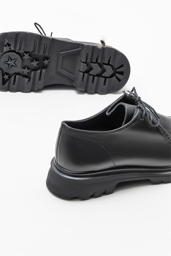 Siyah Deri Kadın Günlük Ayakkabı