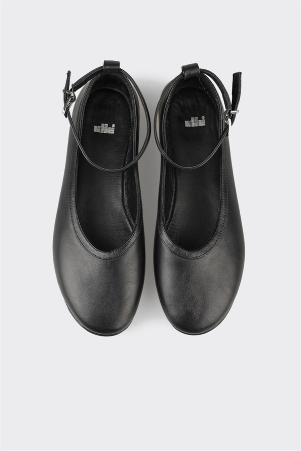 Siyah deri kadın babet, ofis stili için - Elle Shoes