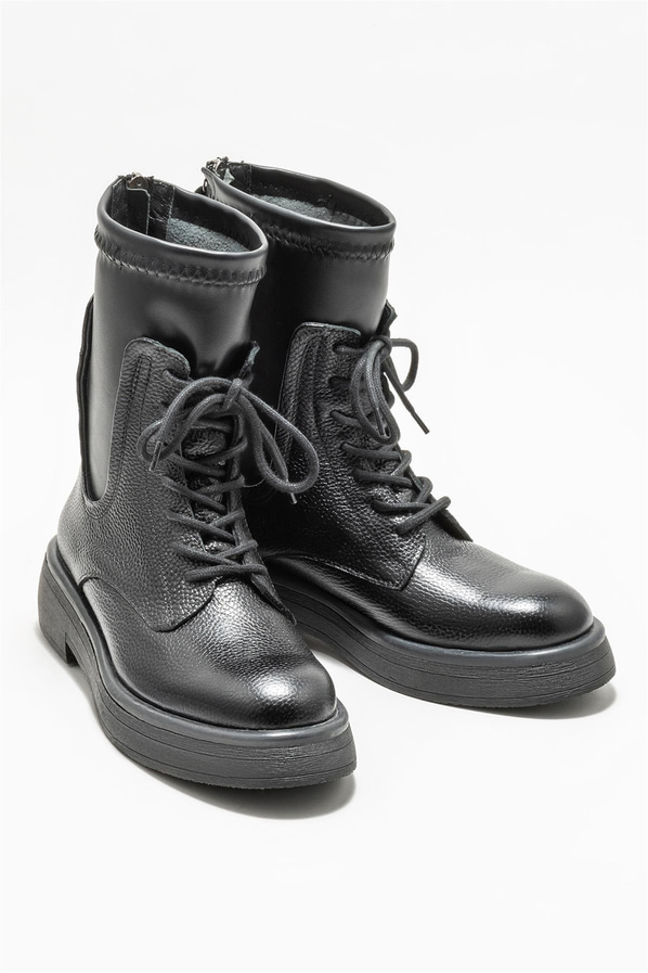 Siyah deri kadın günlük bot, günlük kullanım için - Elle Shoes