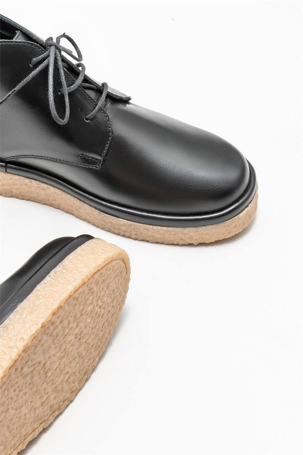 Siyah deri kadın bot, günlük kullanım için - Elle Shoes