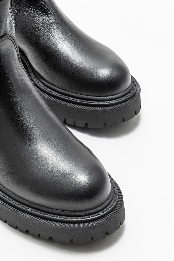 Siyah deri kadın chelsea bot, günlük kullanım için - Elle Shoes