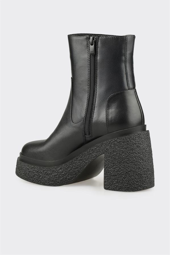 Siyah Deri Kadın Günlük Bot