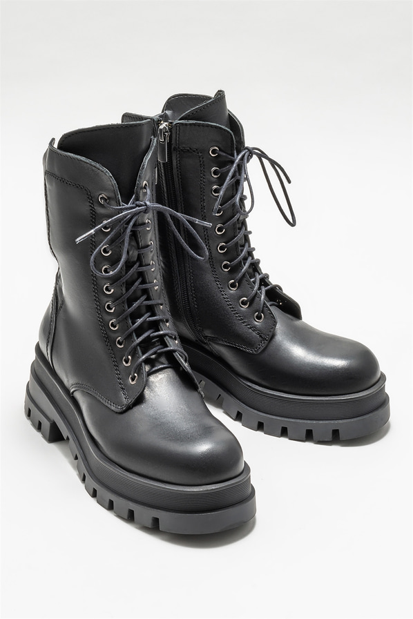 Siyah deri kadın günlük bot, günlük kullanım için - Elle Shoes