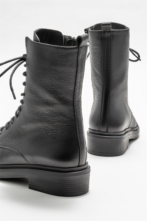 Siyah deri kadın bot, günlük kullanım için - Elle Shoes