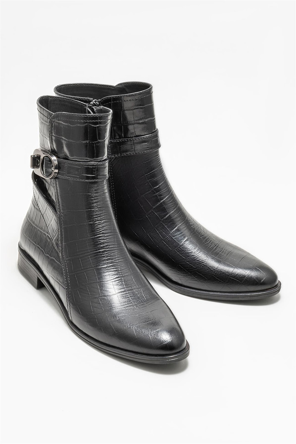 Siyah deri kadın bot, günlük kullanım için - Elle Shoes