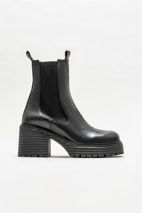 Siyah deri kadın bot, günlük kullanım için - Elle Shoes