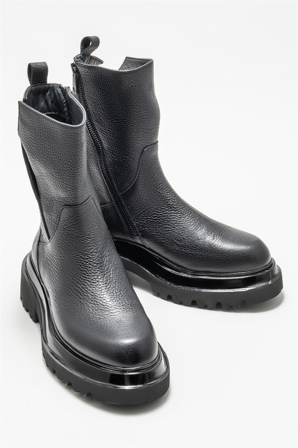 Siyah deri kadın bot, günlük kullanım için - Elle Shoes