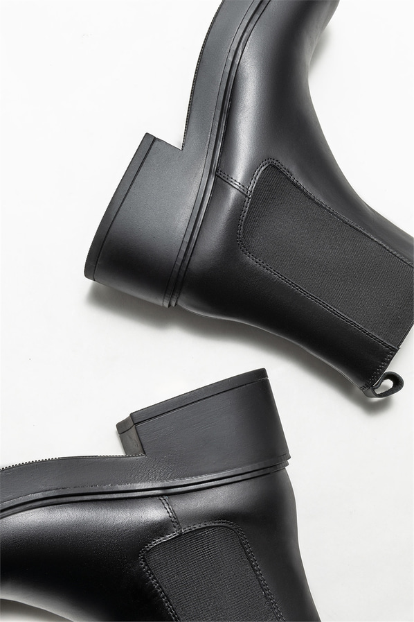 Siyah deri kadın bot, günlük kullanım için - Elle Shoes
