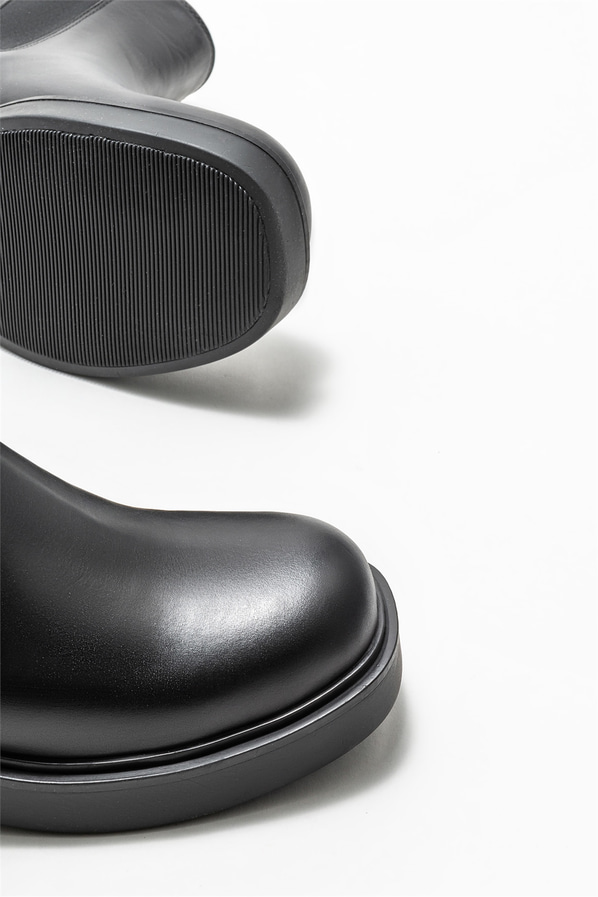 Siyah deri kadın bot, günlük kullanım için - Elle Shoes