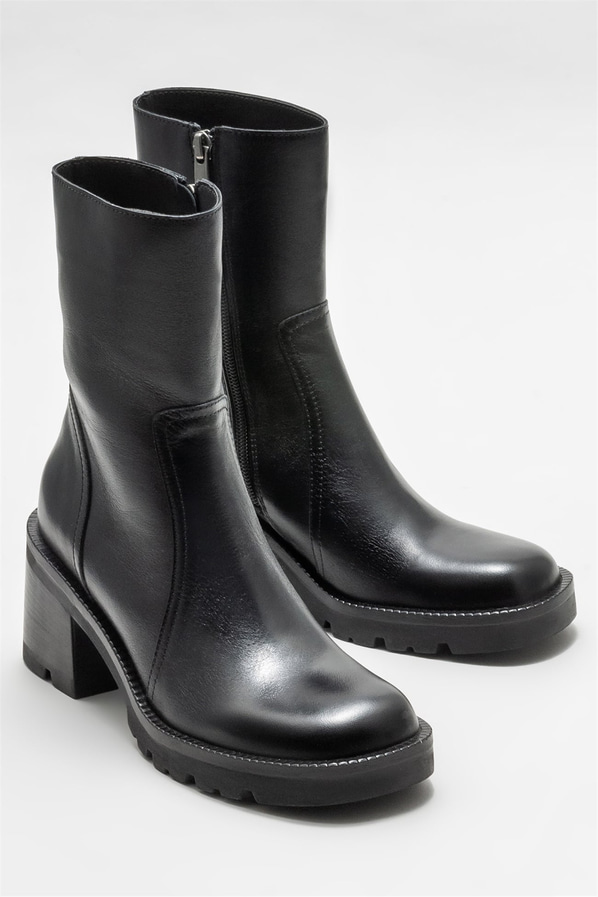 Siyah deri kadın günlük bot, günlük kullanım için - Elle Shoes