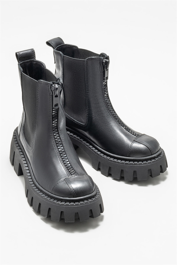 Siyah deri kadın bot, günlük kullanım için - Elle Shoes