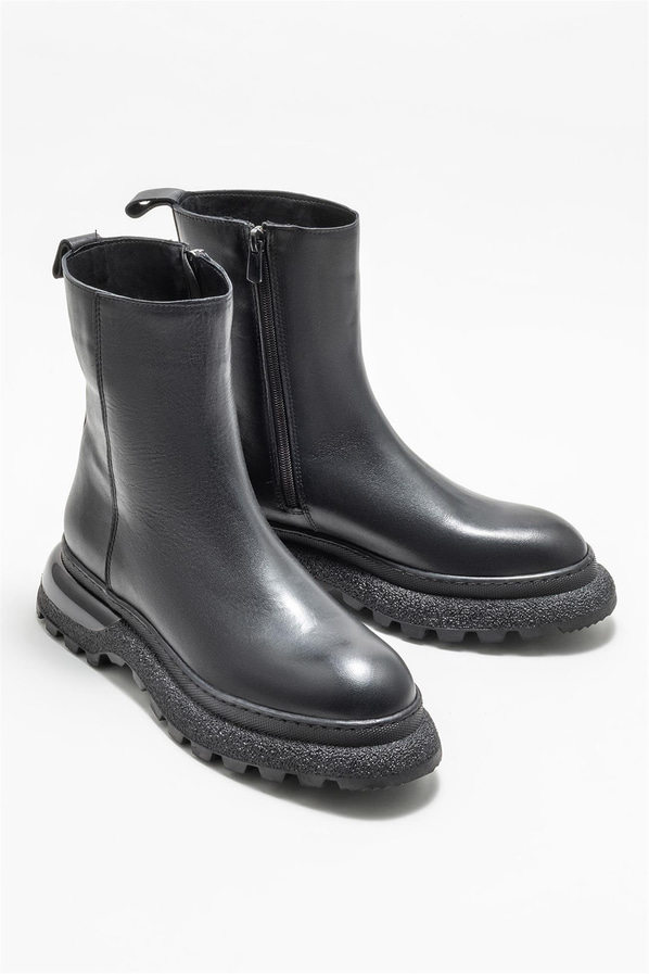 Siyah deri kadın bot, günlük kullanım için - Elle Shoes