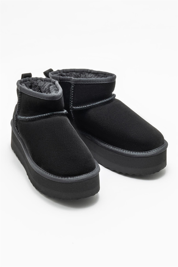 Siyah deri kadın bot, günlük kullanım için - Elle Shoes