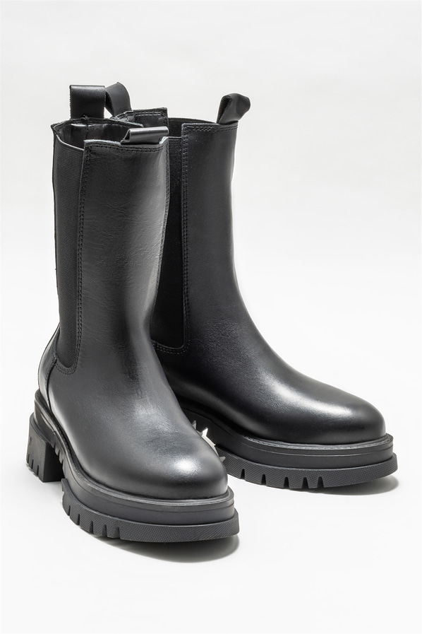Siyah deri kadın bot, günlük kullanım için - Elle Shoes