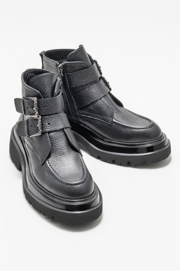 Siyah deri kadın bot, günlük kullanım için - Elle Shoes