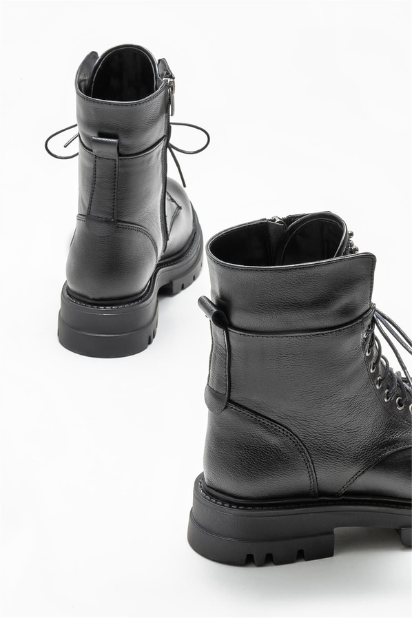 Siyah deri kadın günlük bot, günlük kullanım için - Elle Shoes