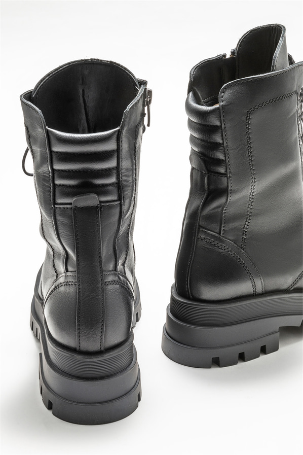 Siyah deri kadın günlük bot, günlük kullanım için - Elle Shoes