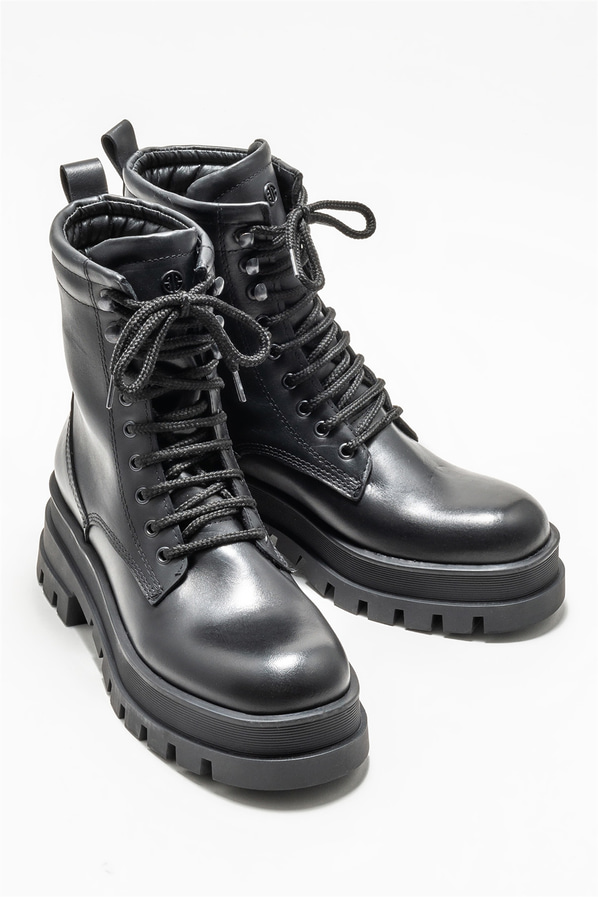 Siyah deri kadın bot, günlük kullanım için - Elle Shoes
