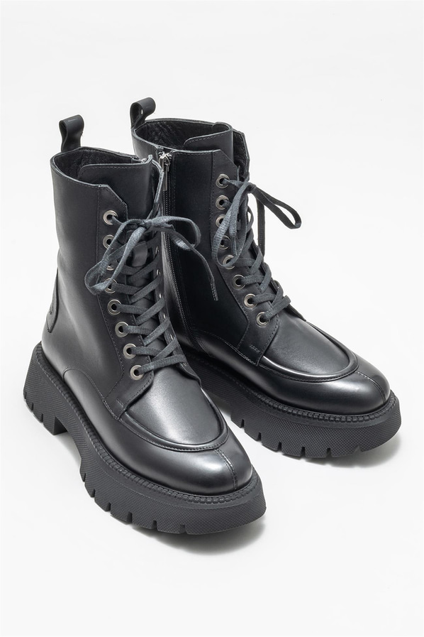 Siyah deri kadın günlük bot, günlük kullanım için - Elle Shoes