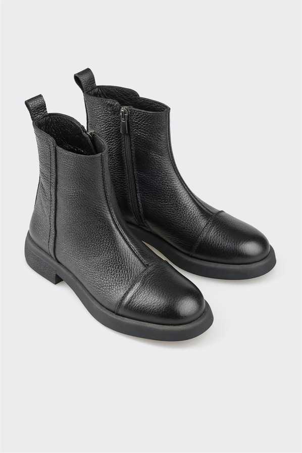 Siyah deri kalın tabanlı kadın bot, günlük kullanım için - Elle Shoes