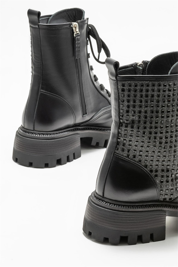 Siyah deri kadın günlük bot, günlük kullanım için - Elle Shoes
