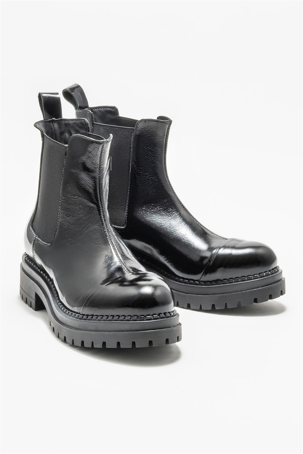 Siyah deri kadın bot, günlük kullanım için - Elle Shoes