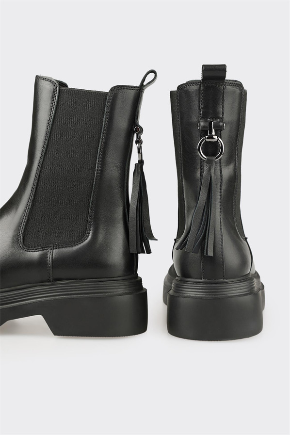 Siyah Deri Kadın Günlük Bot