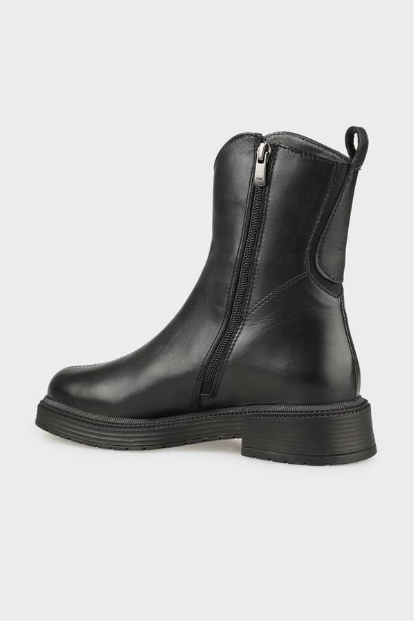 Siyah Deri Kadın Günlük Bot