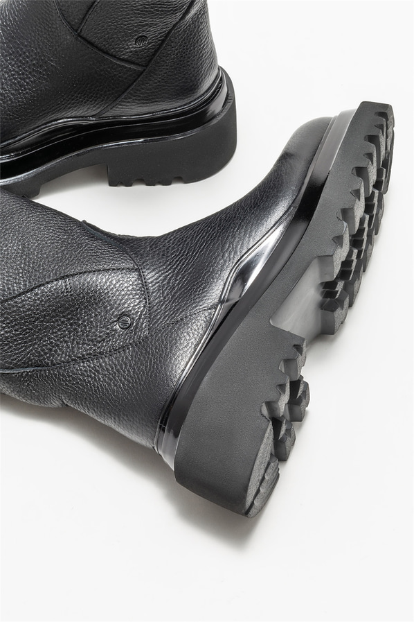 Siyah deri kadın bot, günlük kullanım için - Elle Shoes
