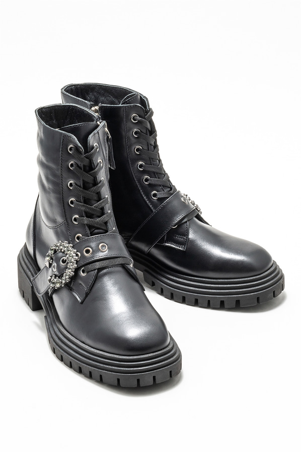 Siyah deri kadın bot, günlük kullanım için - Elle Shoes