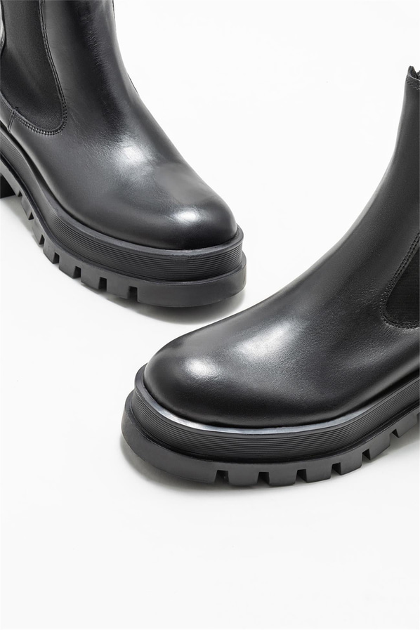 Siyah deri kadın chelsea bot, günlük kullanım için - Elle Shoes