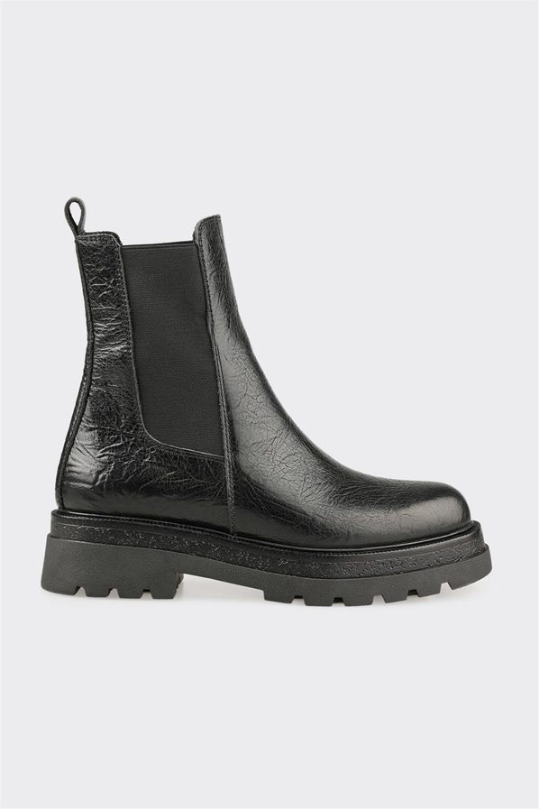 Siyah Deri Kadın Günlük Bot