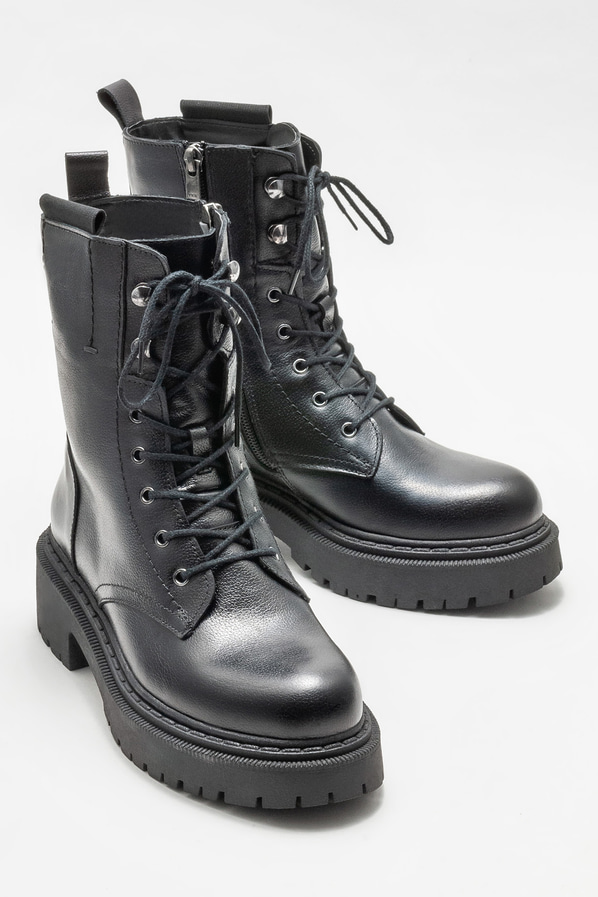Siyah deri kadın bot, günlük kullanım için - Elle Shoes