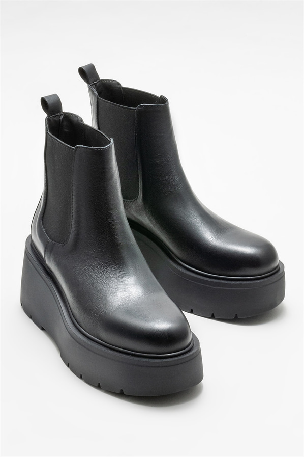 Siyah deri kadın günlük bot, günlük kullanım için - Elle Shoes