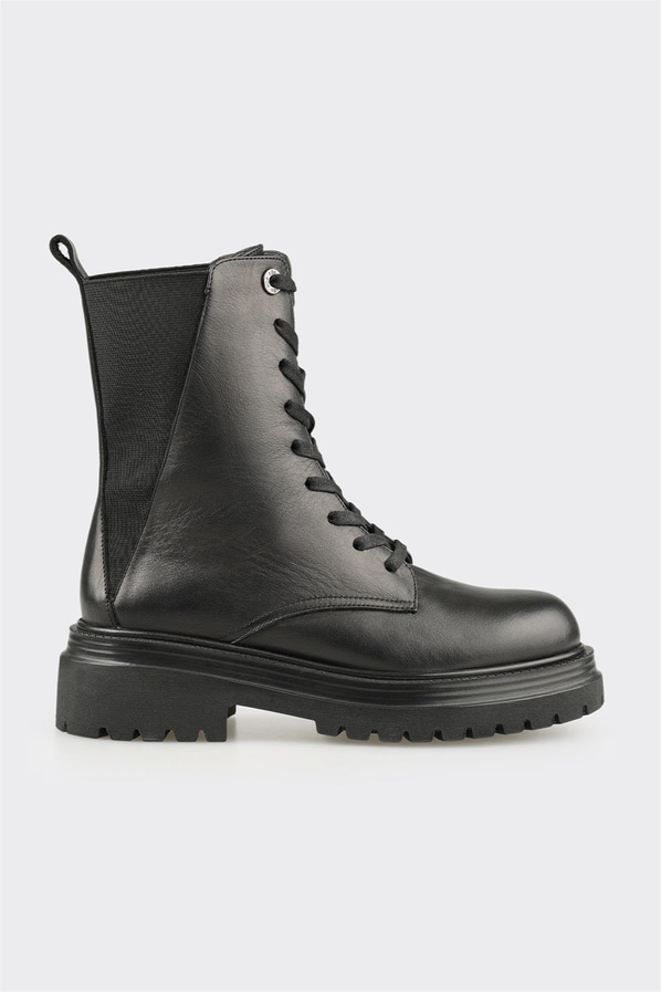 Siyah Deri Kadın Günlük Bot