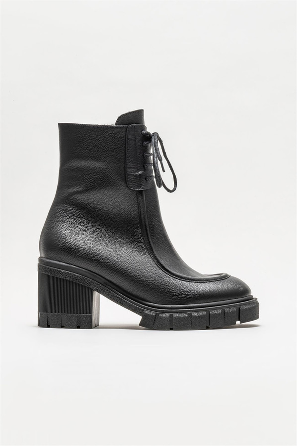 Siyah deri kadın bot, günlük kullanım için - Elle Shoes