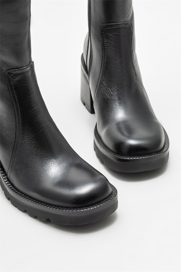 Siyah deri kadın günlük bot, günlük kullanım için - Elle Shoes