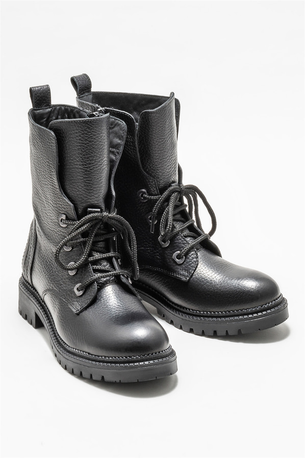 Siyah deri kadın bot, günlük kullanım için - Elle Shoes