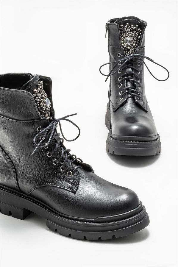 Siyah deri kadın günlük bot, günlük kullanım için - Elle Shoes