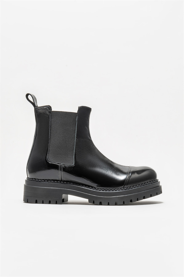 Siyah deri kadın bot, günlük kullanım için - Elle Shoes
