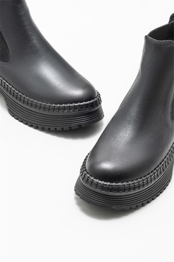 Siyah Deri Kadın Günlük Bot