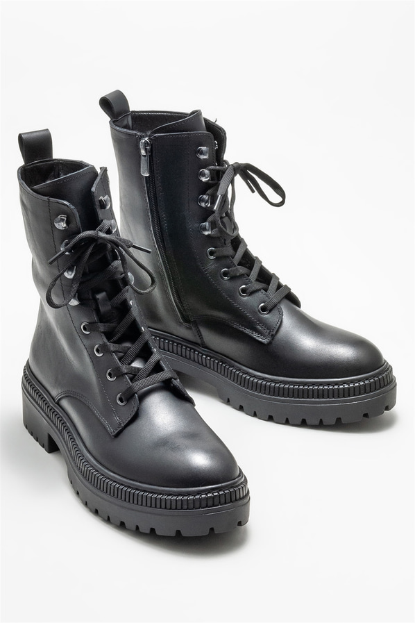 Siyah deri kadın bot, günlük kullanım için - Elle Shoes