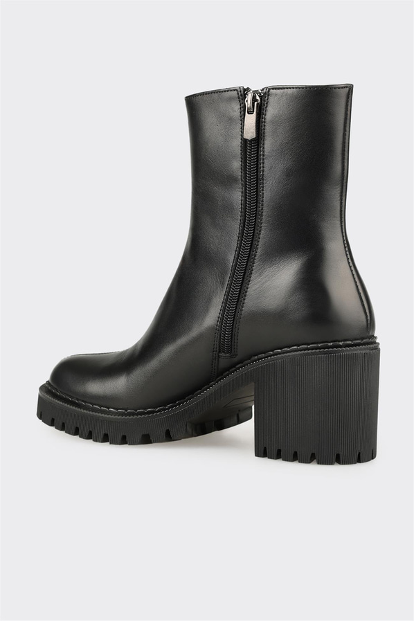 Siyah Deri Kadın Günlük Bot