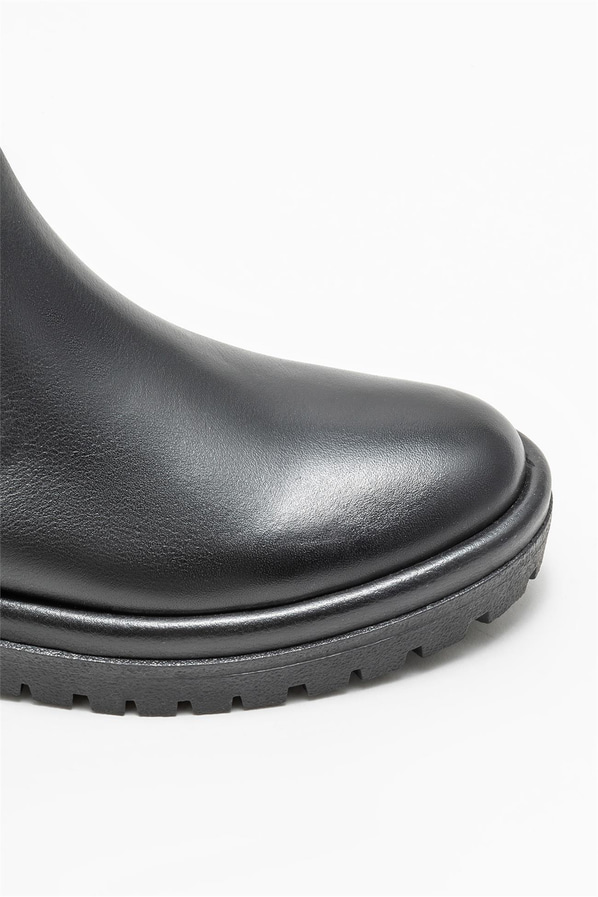 Siyah deri kadın chelsea bot, günlük kullanım için - Elle Shoes
