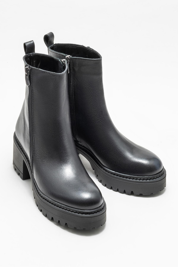 Siyah deri kadın bot, günlük kullanım için - Elle Shoes