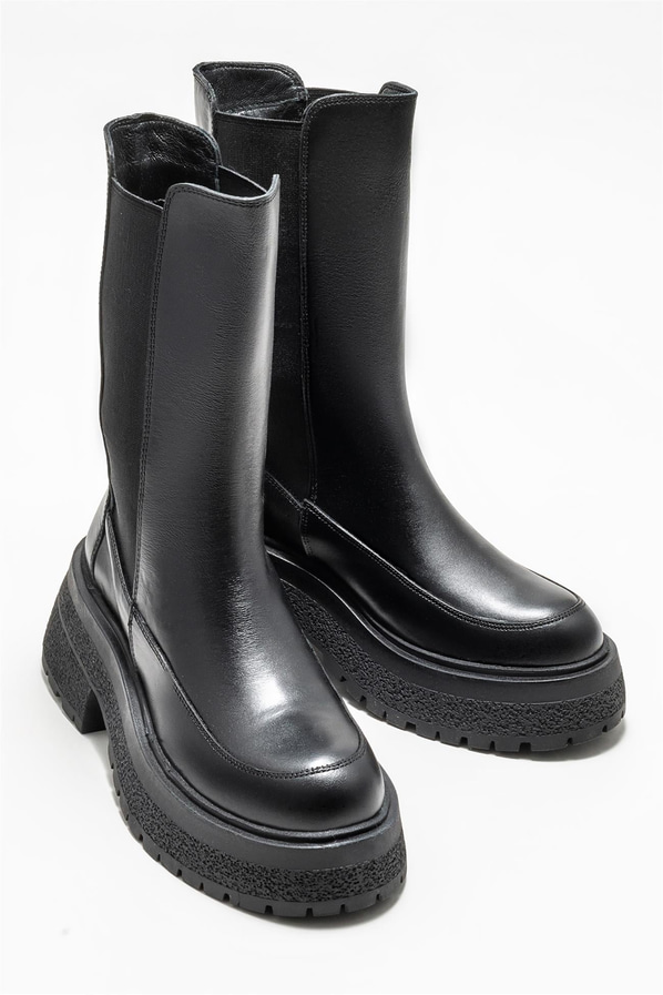 Siyah deri kadın bot, günlük kullanım için - Elle Shoes