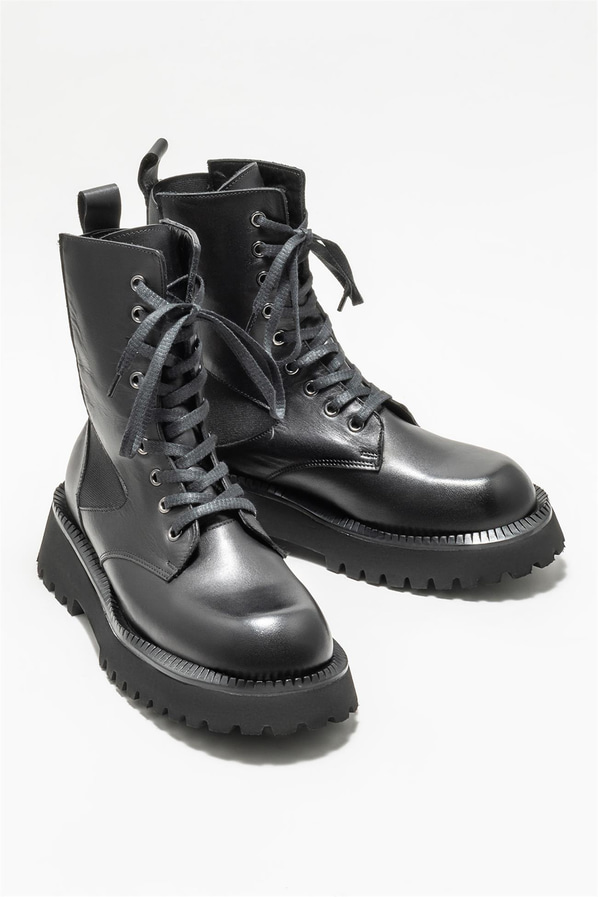 Siyah deri kadın günlük bot, günlük kullanım için - Elle Shoes
