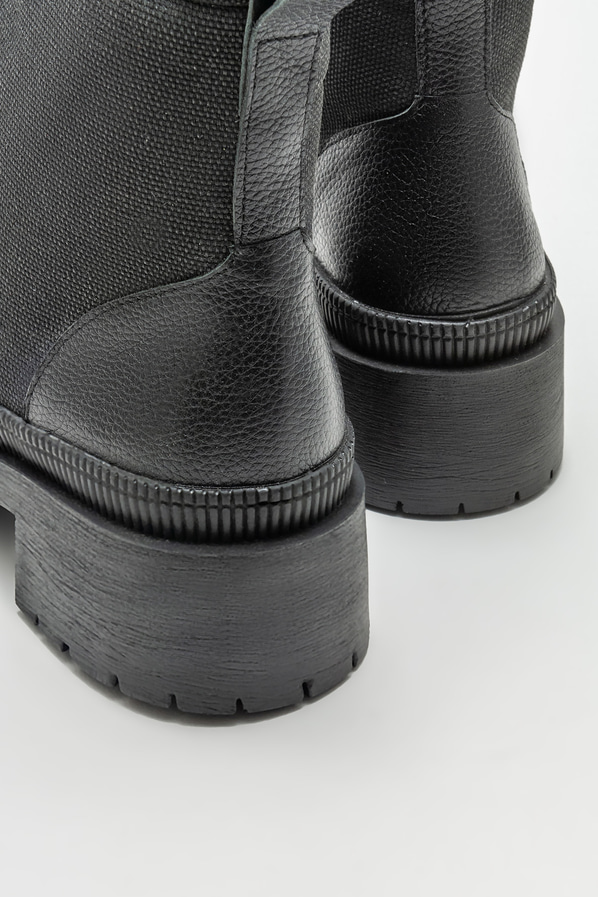 Siyah deri kadın bot, günlük kullanım için - Elle Shoes