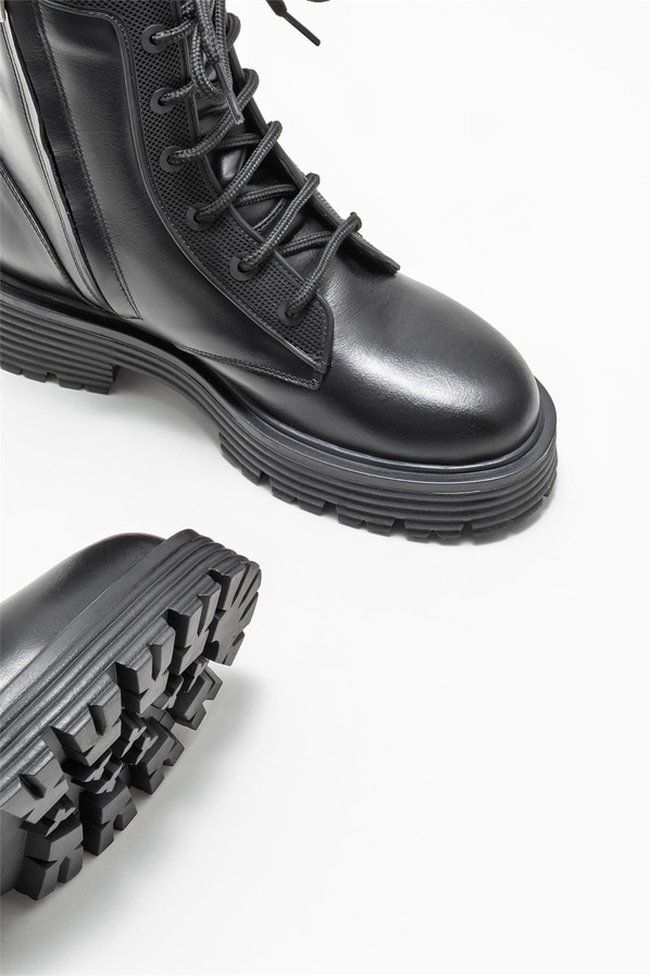 Siyah deri kadın günlük bot, günlük kullanım için - Elle Shoes