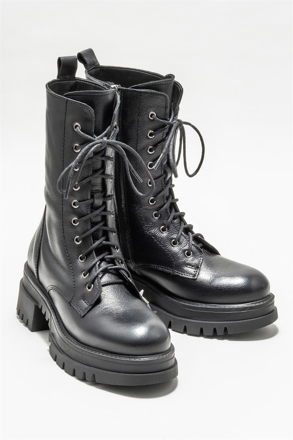 Siyah deri kadın bot, günlük kullanım için - Elle Shoes